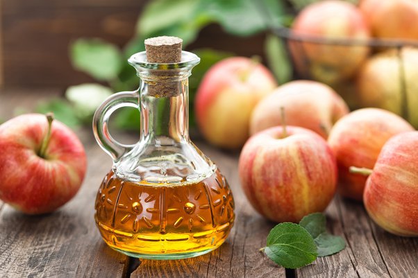 چه کسانی نباید سرکه سیب بخورند؟
